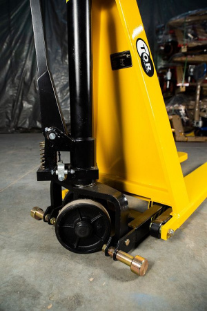 Тележка гидравлическая 1500 кг 1150 мм TOR HLS1500Q с ножничным подъемом (полиуретановые колеса) (S)
